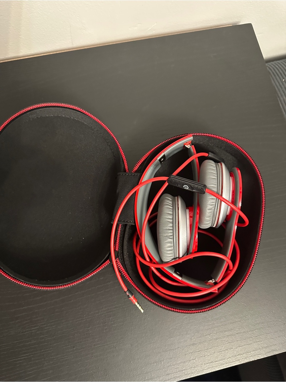 Beats by Dr Dre Solo HD Wired On Ear Headphones Red Gray w/ Case Cable